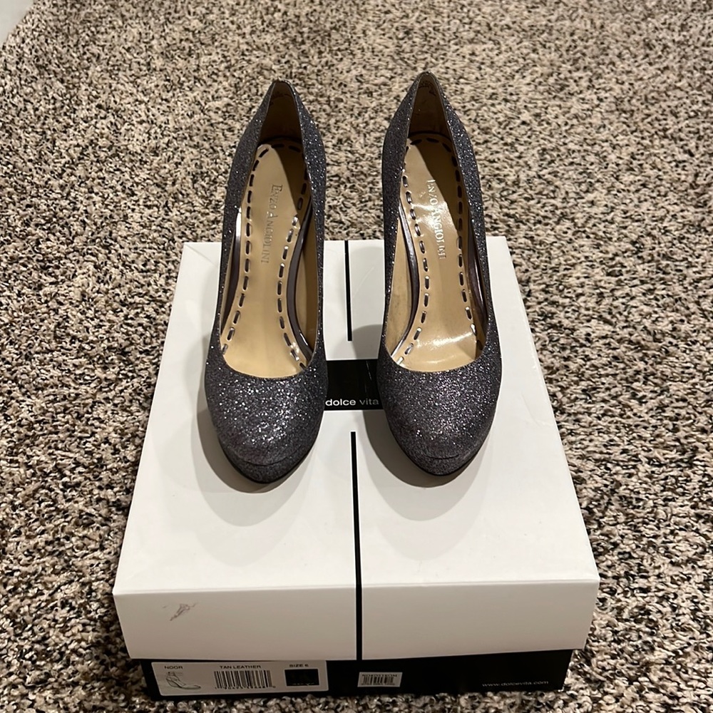 Glitter heels. Size 6